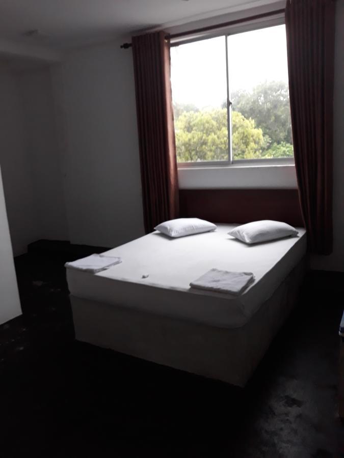 The Kingston Hotel 키리바스고다 외부 사진